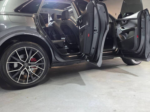 2021 Audi Q8 quattro Premium Plus 55 TFSI