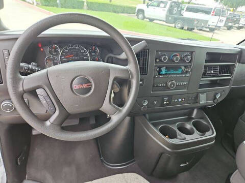 2025 GMC Savana LT 3500