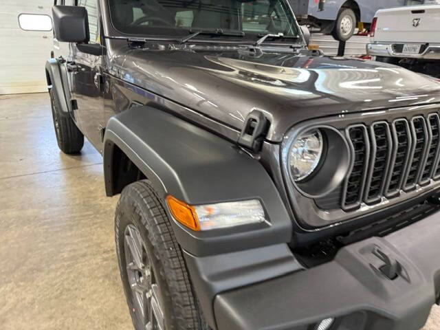 2026 Jeep Wrangler Sport RHD