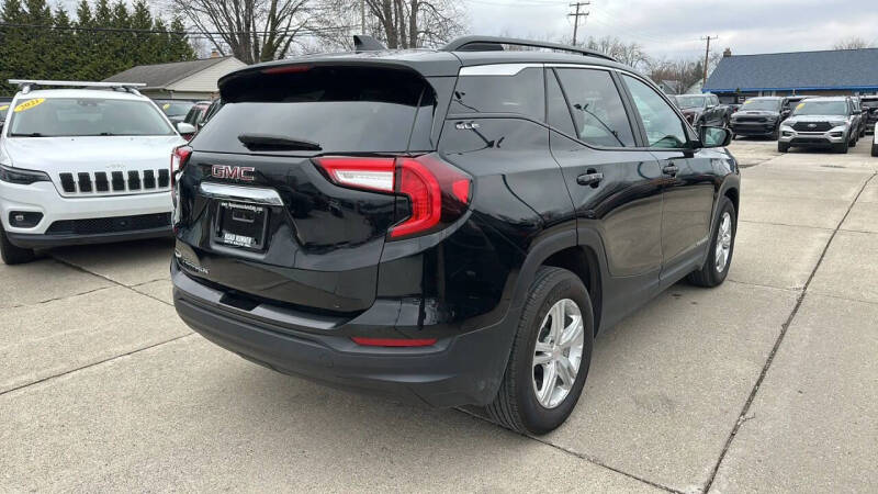 2024 GMC Terrain SLE