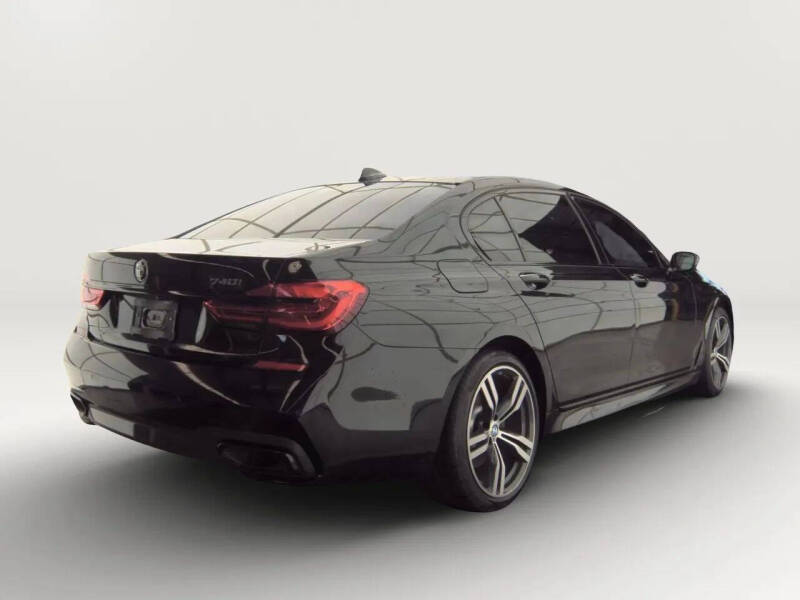 2019 BMW 7 Series 740i