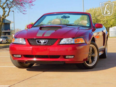 2004 Ford Mustang GT Deluxe