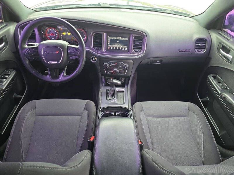 2018 Dodge Charger SXT
