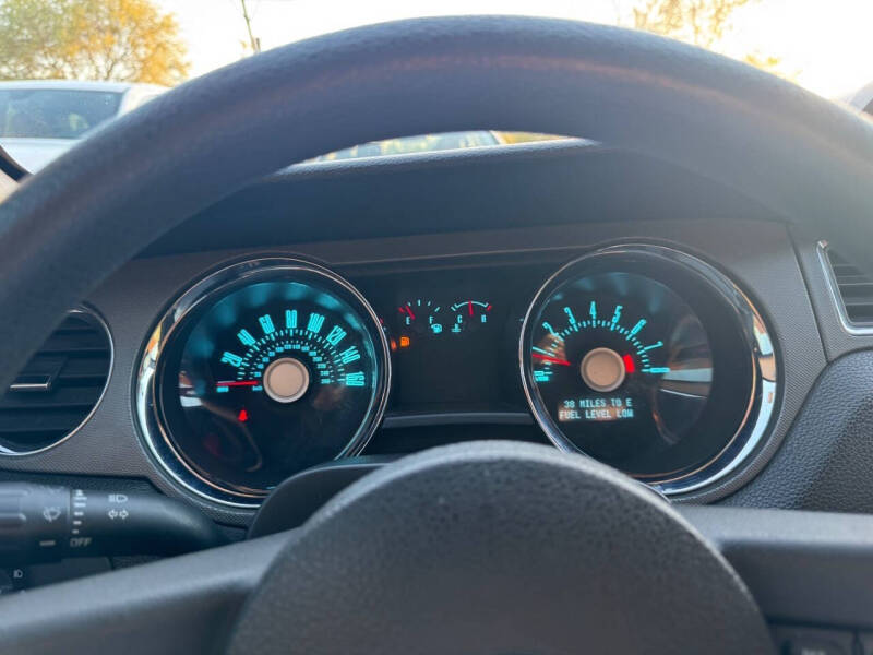 2011 Ford Mustang V6 Premium