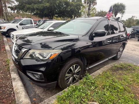 2017 Nissan Pathfinder SV