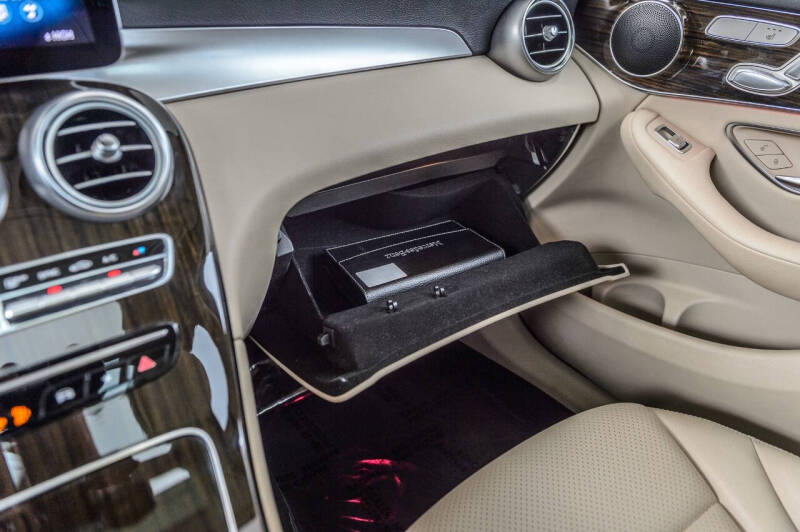 2021 Mercedes-Benz GLC GLC 300 4MATIC