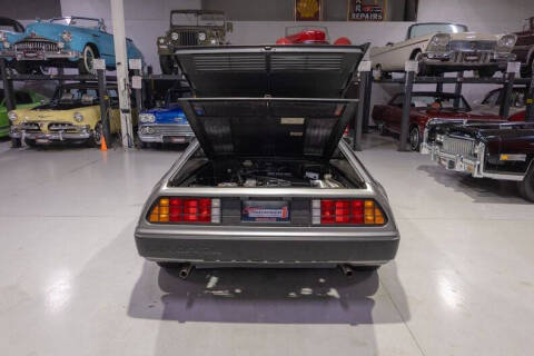 1981 DeLorean DMC-12