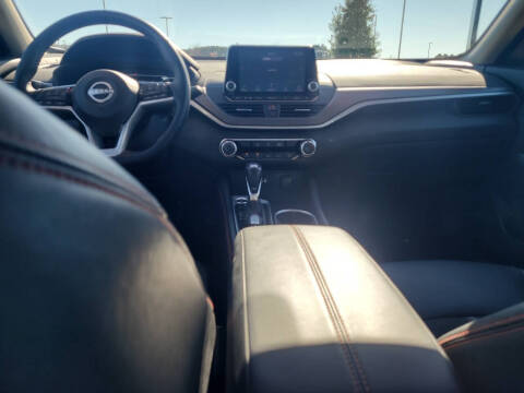 2025 Nissan Altima 2.5 SR