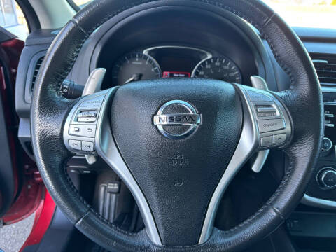 2016 Nissan Altima 2.5 SR