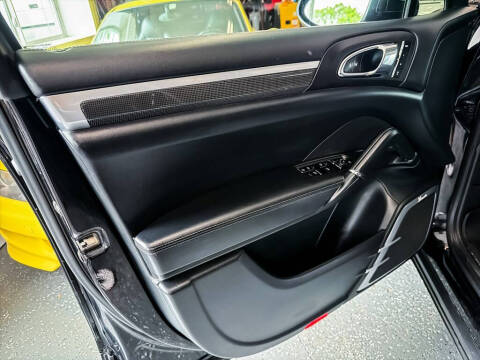 2014 Porsche Cayenne Turbo