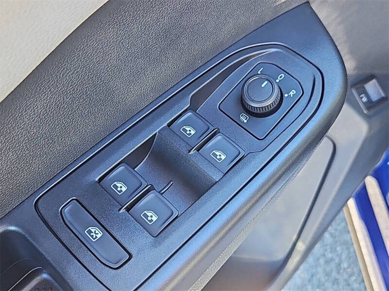 2024 Volkswagen Taos SE 4Motion