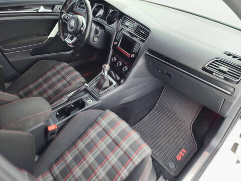 2016 Volkswagen Golf GTI Autobahn