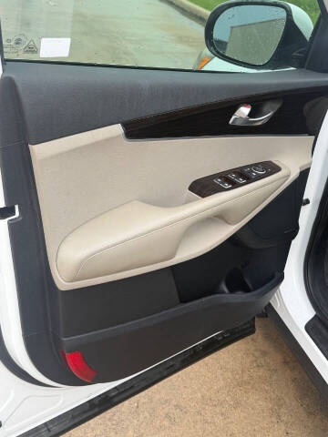 2019 Kia Sorento EX V6