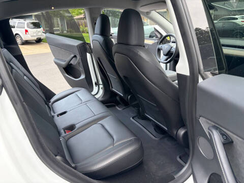 2023 Tesla Model Y Long Range