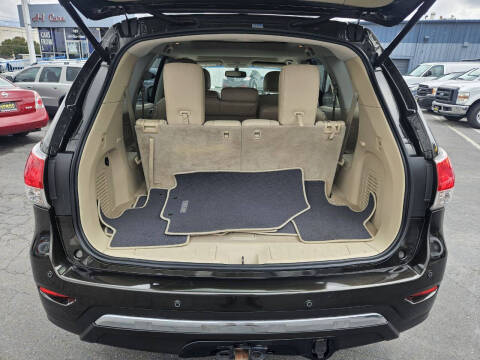2015 Nissan Pathfinder Platinum