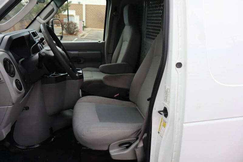 2013 Ford E-Series E-250