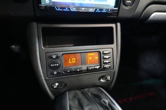 2004 Porsche 911 Carrera 4S