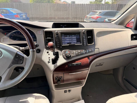 2011 Toyota Sienna Limited 7-Passenger