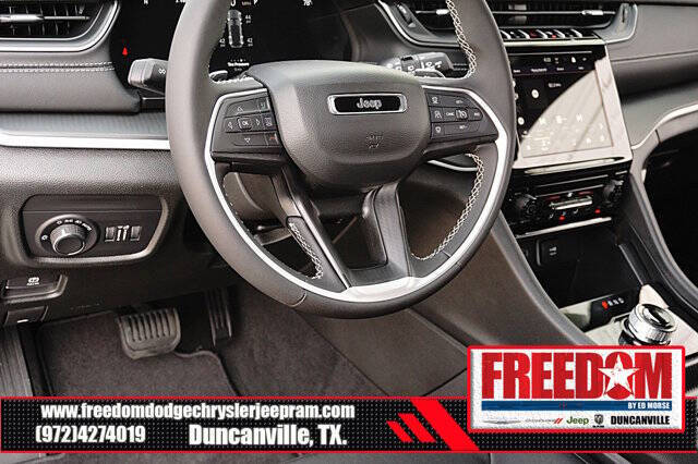 2025 Jeep Grand Cherokee Laredo X