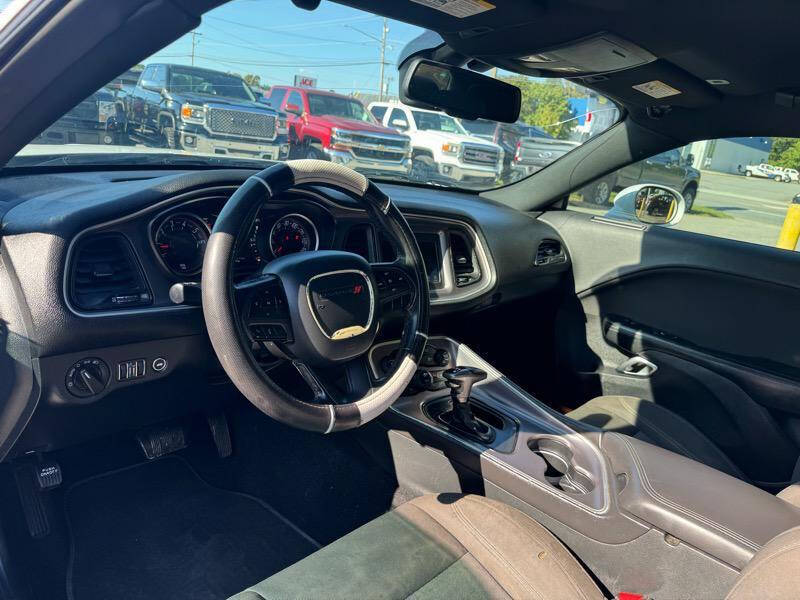 2019 Dodge Challenger SXT