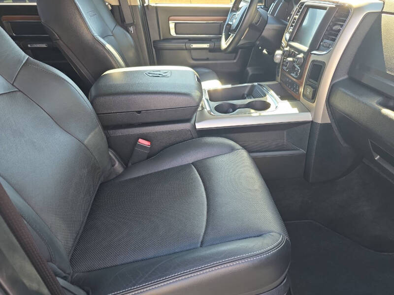 2016 RAM 1500 Laramie