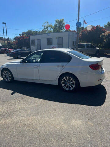 2016 BMW 3 Series 320i