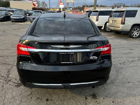 2011 Chrysler 200 Touring