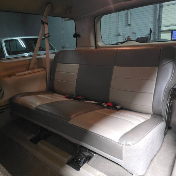 2004 Ford Excursion Eddie Bauer