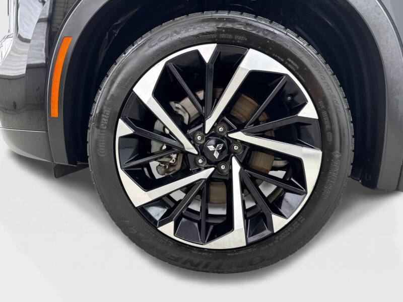 2022 Mitsubishi Outlander Black Edition