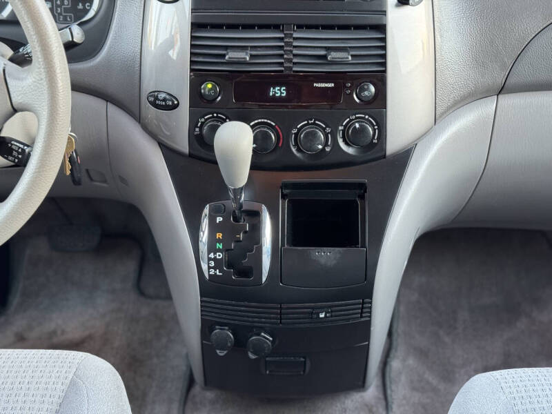 2006 Toyota Sienna CE 7 Passenger