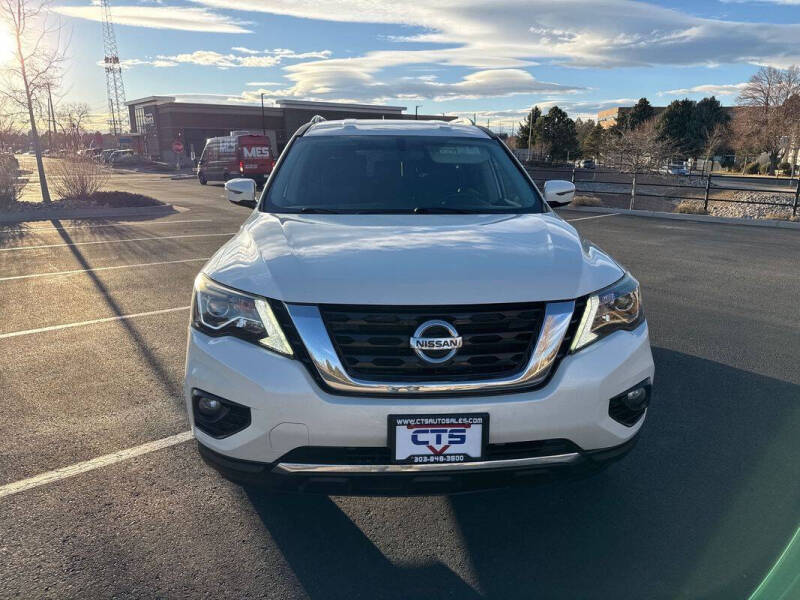 2017 Nissan Pathfinder SV