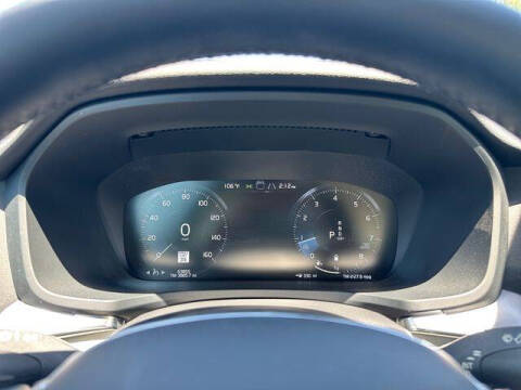 2022 Volvo S60 B5 Momentum