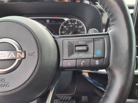 2023 Nissan Pathfinder SL