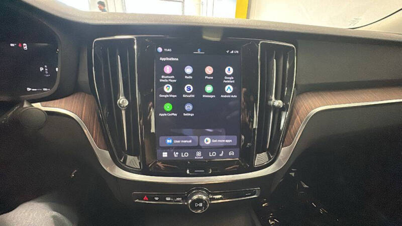 2024 Volvo S60 B5 Plus Dark Theme