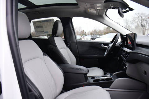 2026 Ford Escape Hybrid Platinum