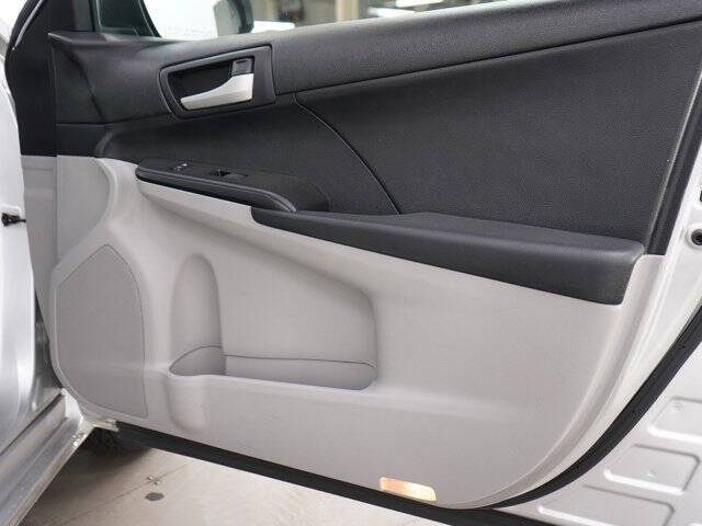 2012 Toyota Camry LE
