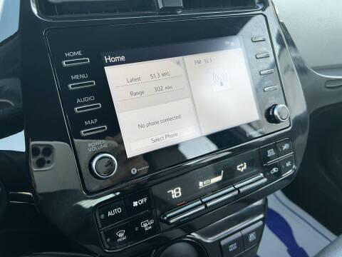 2022 Toyota Prius LE