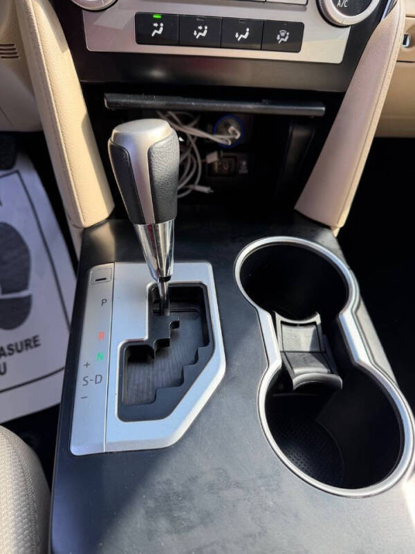 2013 Toyota Camry LE