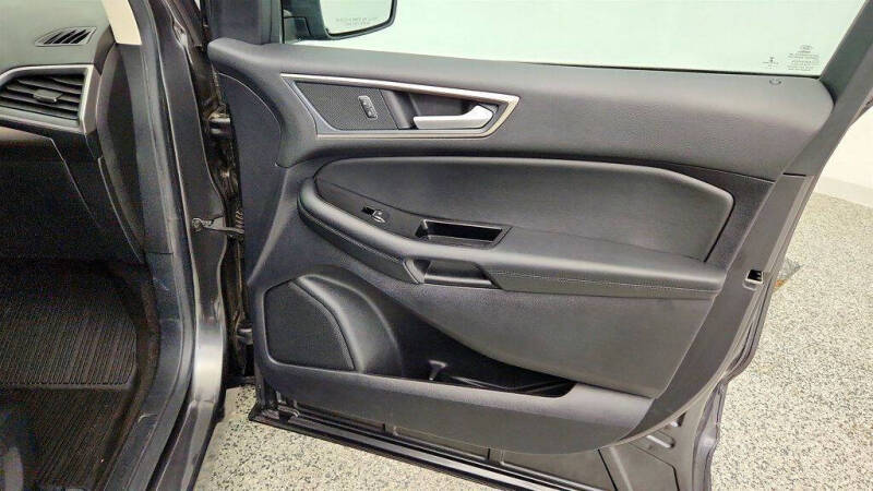 2020 Ford Edge
