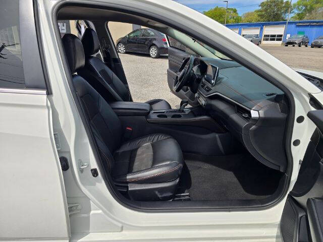 2022 Nissan Altima 2.5 SR