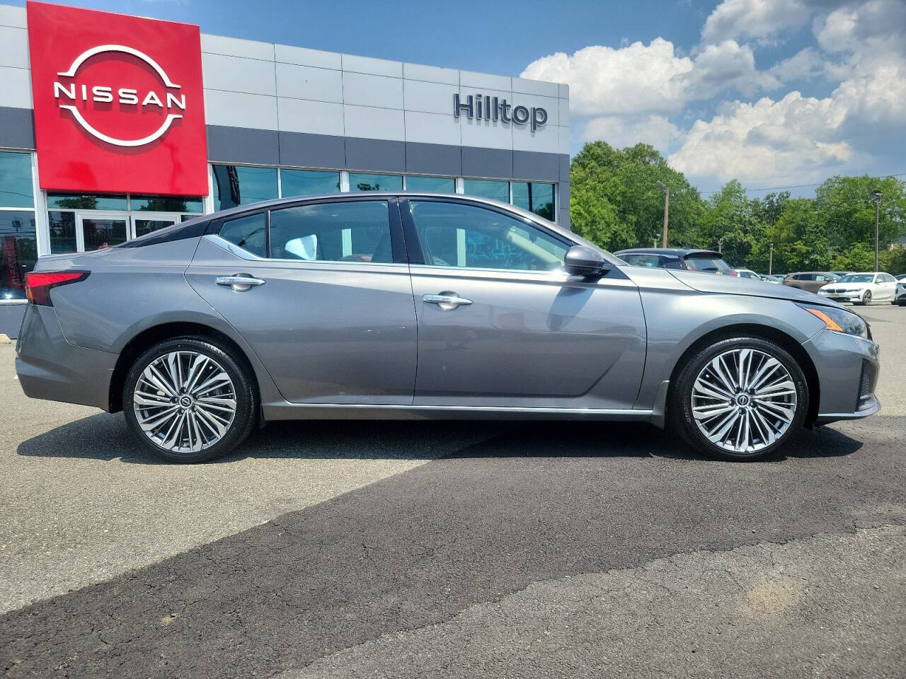 2023 Nissan Altima for sale at HILLTOP NISSAN in East Hanover, NJ