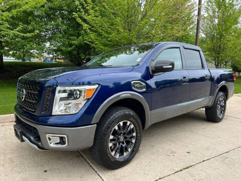 2017 Nissan Titan for sale at Raptor Motors in Chicago IL