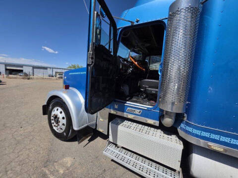 2001 Freightliner Conventional XL