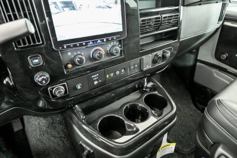 2025 GMC Savana 2500