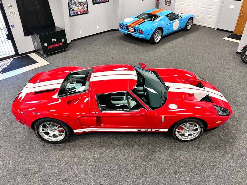2005 Ford GT