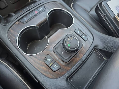 2020 GMC Acadia Denali