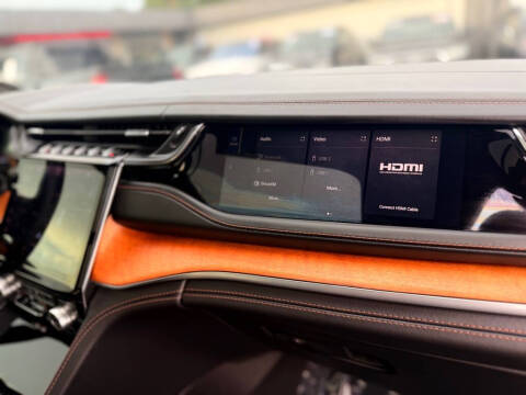 2022 Jeep Grand Cherokee Summit