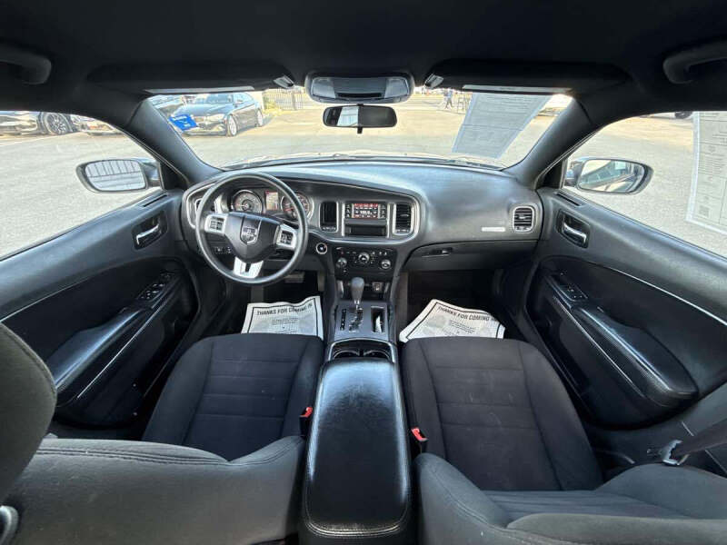 2014 Dodge Charger SE