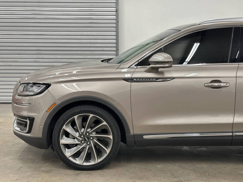 2020 Lincoln Nautilus Reserve