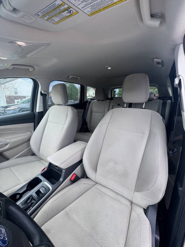 2019 Ford Escape SE